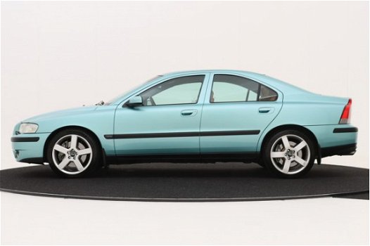 Volvo S60 - 2.5 R Navigatie Xenon FOUR-C 300PK Flash green- Atacama leder Uniek - 1