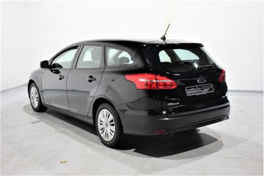 Ford Focus Wagon - 1.0 Trend 101pk Airco, Multifunctioneel stuur, Lendensteun - 1