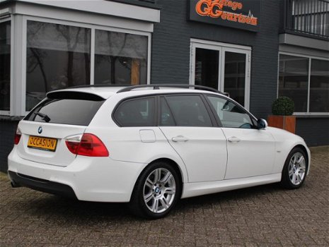 BMW 3-serie Touring - 318i M-Pakket, Sportstoelen, Xenon, Alcantara, Cruise - 1