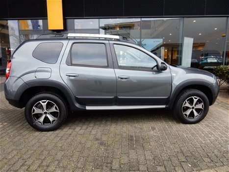 Dacia Duster - 1.2 TCe 4x2 Série Limitée Stepway NAVIGATIE / PARKEERCAMERA / PARKEERSENSOREN / AIRCO - 1