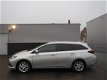 Toyota Auris - 1.8 Hybrid 136pk Aut Lease/NAV - 1 - Thumbnail