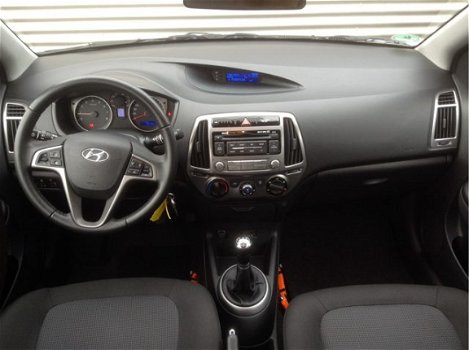 Hyundai i20 - 1.2i i-Deal | Airconditioning | Bluetooth | - 1