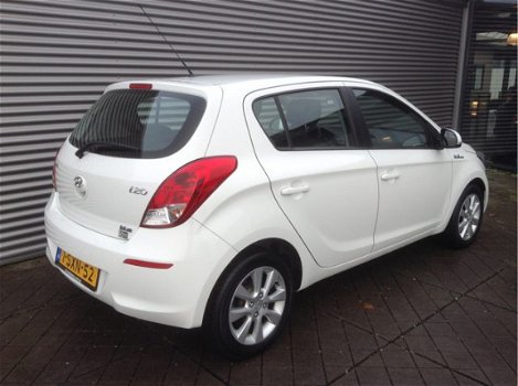 Hyundai i20 - 1.2i i-Deal | Airconditioning | Bluetooth | - 1