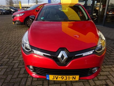 Renault Clio - TCe 90PK LIMITED Navi/Parkeerhulp/Lichtmetaal - 1