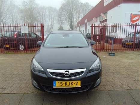 Opel Astra - 1.6 ECOTEC 85KW 5-D Cosmo - 1