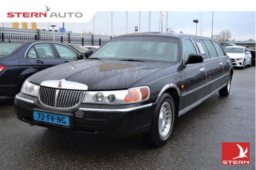 Lincoln Town Car - Executive Series Limousine ex BTW - 1