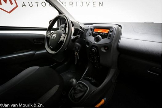 Toyota Aygo - 1.0 VVT-i x-fun 5-drs | AIRCO | BLUETOOTH | LED DAGRIJ | UNIEKE KM - 1