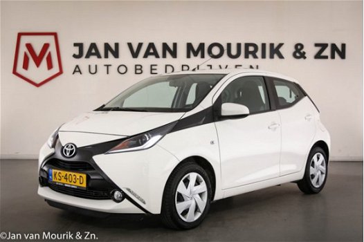 Toyota Aygo - 1.0 VVT-i x-play | AIRCO | BLUETOOTH | CAM | LED DAGRIJ - 1