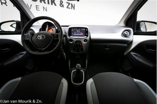 Toyota Aygo - 1.0 VVT-i x-play | AIRCO | BLUETOOTH | CAM | LED DAGRIJ - 1