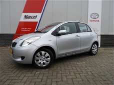 Toyota Yaris - 1.3 VVTI SOL MMT AUTOMAAT AIRCO