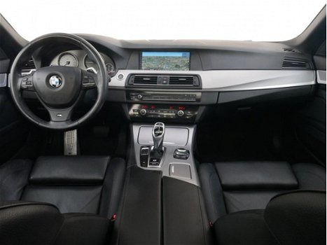 BMW 5-serie - 520d High Executive Aut/2x M-pakket/Groot Navi - 1