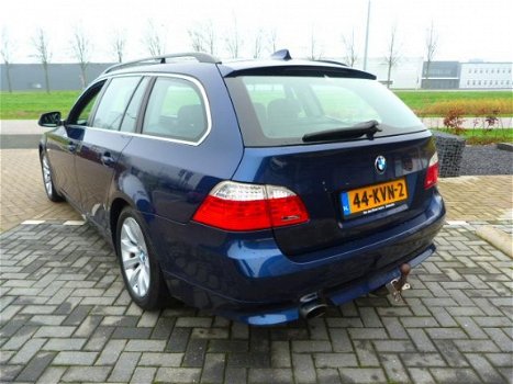BMW 5-serie Touring - 520i Corporate Lease Business Line Edition I Automaat, Navi, NL Auto, Leer - 1