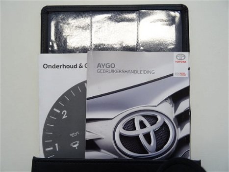 Toyota Aygo - 1.0 VVT-i x-now * AIRCO * LED DRL - 1