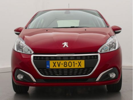 Peugeot 208 - 1.2 82pk Signature | Navigatie | Parkeersensoren | Airco | - 1