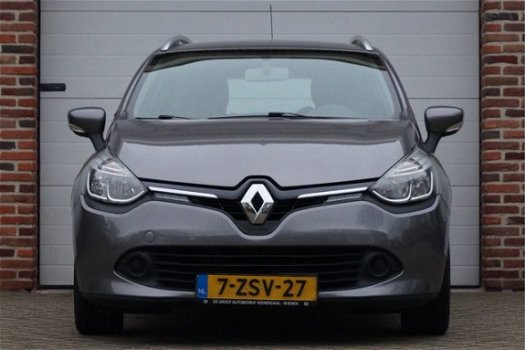 Renault Clio Estate - 1.5 dCi ECO Authentique Airco, Cruise, Navi, Trekhaak - 1