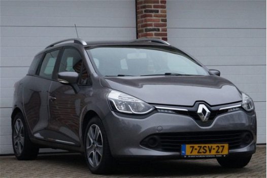 Renault Clio Estate - 1.5 dCi ECO Authentique Airco, Cruise, Navi, Trekhaak - 1