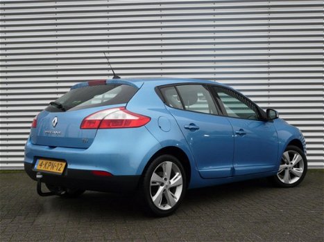 Renault Mégane - 1.2TCe 115PK. Collection. Navi. Key Less. Led - 1