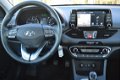 Hyundai i30 Wagon - 1.6 CRDI Navi Camera Aut. Airco - 1 - Thumbnail