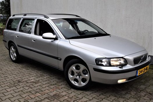 Volvo V70 - 2.4 Comfort Line 170pk - 1