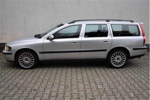 Volvo V70 - 2.4 Comfort Line 170pk - 1