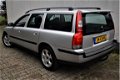 Volvo V70 - 2.4 Comfort Line 170pk - 1 - Thumbnail