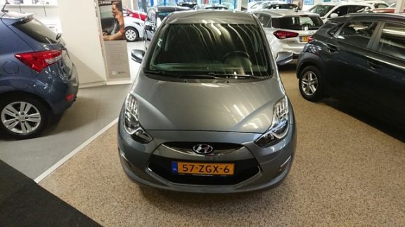 Hyundai ix20 - 1.6i i-Vision Automaat 30.000km Navigatie - 1