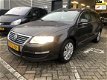 Volkswagen Passat Variant - 2.0 TDI Highline Leer climate controle lm-velgen cruise controle trekhaa - 1 - Thumbnail