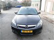 Opel Vectra GTS - 1.8-16V Executive Airco, Cruise control, Navigatie, Automaat - 1 - Thumbnail