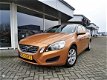 Volvo V60 - 1.6 DRIVe, Navigatie, Cruise, Clima, Trekhaak, PDC - 1 - Thumbnail