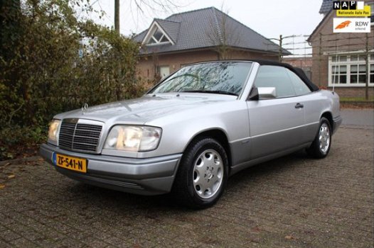 Mercedes-Benz E-klasse Cabrio - 200 Cabrio echt orginele nieuw staat net grote beurt en alles laten - 1