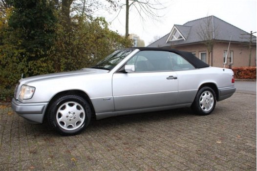 Mercedes-Benz E-klasse Cabrio - 200 Cabrio echt orginele nieuw staat net grote beurt en alles laten - 1