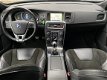 Volvo V60 - D4 180PK R-Design / Bluetooth / Cruise Control / Navigatie / Trekhaak / PDC achter - 1 - Thumbnail