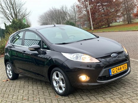 Ford Fiesta - 1.4 Titanium l CLIMA l PDC l STOELVERW l LMV - 1