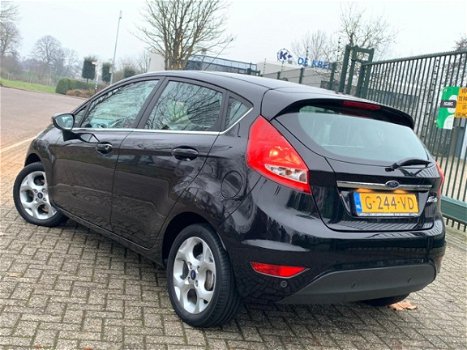 Ford Fiesta - 1.4 Titanium l CLIMA l PDC l STOELVERW l LMV - 1