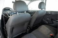 Opel Corsa - 1.4 Favourite | Airco | Cruise Control | Bluetooth | AUX | USB aansluiting | Elektrisch - 1 - Thumbnail