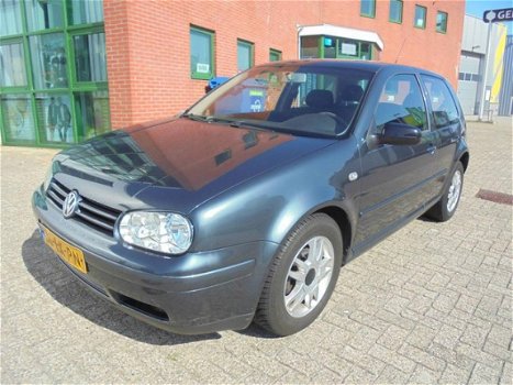 Volkswagen Golf - 1.4 16V Sportline - 1