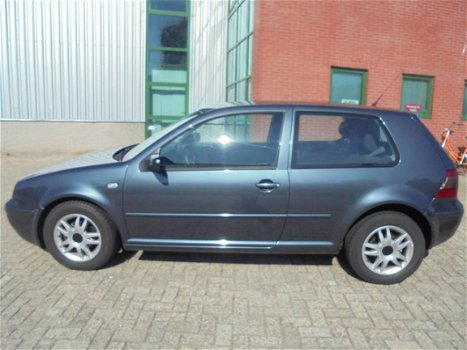 Volkswagen Golf - 1.4 16V Sportline - 1