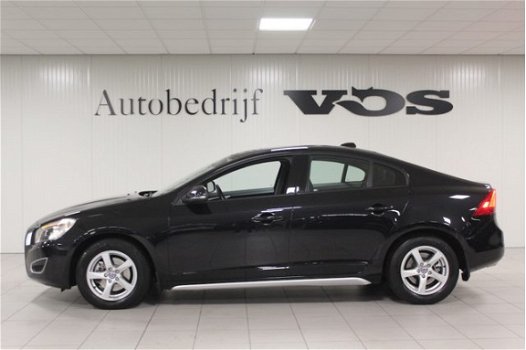 Volvo S60 - 1.6 T3 Kinetic | Automaat | Navi | Cruise | Telefoon - 1