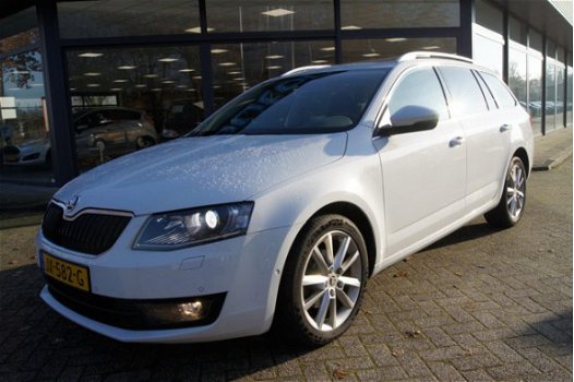 Skoda Octavia Combi - 1.6 TDI Greentech Style Business AIRCO | LMV | NAVI | PANO | CAMERA I CRUISE C - 1