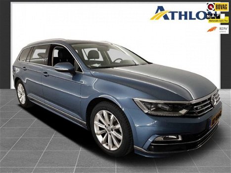 Volkswagen Passat Variant - 2.0 TDI Business Edition R Navigatie, Ecc, H. Leer, Lv - 1