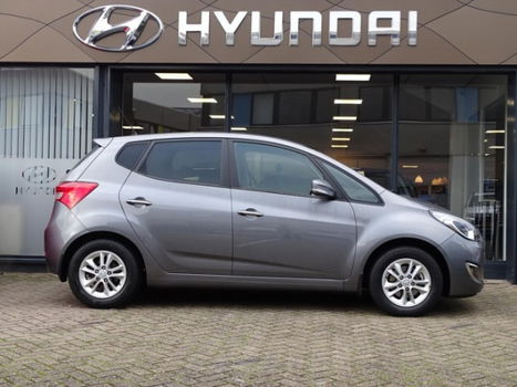 Hyundai ix20 - 1.4 i-Motion * NAVIGATIE / 37571 km - 1