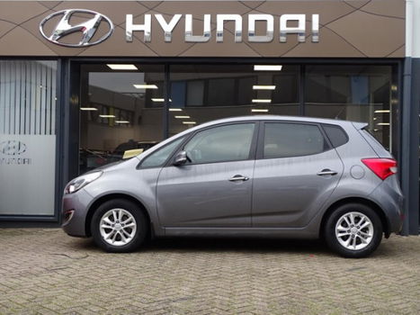 Hyundai ix20 - 1.4 i-Motion * NAVIGATIE / 37571 km - 1