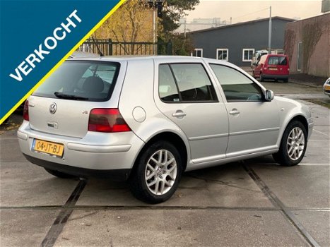 Volkswagen Golf - 2.3 V5 Highline/Automaat/Clima/CruiseC - 1