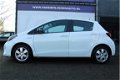 Toyota Yaris - 1.5 HYBRID 100PK AUTOMAAT, Climate, stoelverwarming - 1 - Thumbnail