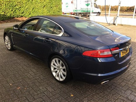 Jaguar XF - 2.7D V6 Premium Luxury - 1