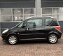 Peugeot 1007 - 1.6-16V Gentry Trekhaak, Cv, Electr.ramen, Clima Hoge Zit 2007 km 108.000 Dealer onde - 1 - Thumbnail