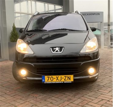 Peugeot 1007 - 1.6-16V Gentry Trekhaak, Cv, Electr.ramen, Clima Hoge Zit 2007 km 108.000 Dealer onde - 1