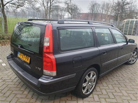 Volvo V70 - 2.4 Black Sapphire Edition II - LEDER - NETTE STAAT - 1