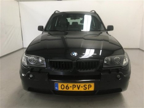 BMW X3 - 2.0d High Executive / Navi / Stoelverw. / Park. Sens. / NAP - 1