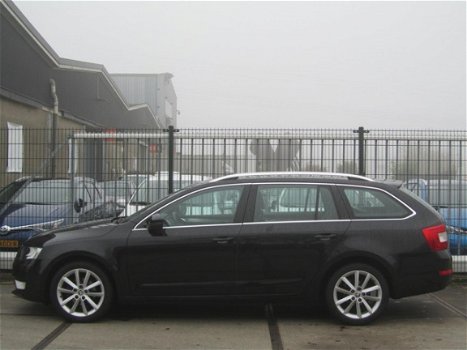 Skoda Octavia Combi - 1.2 TSI Greentech Ambition Businessline - 1